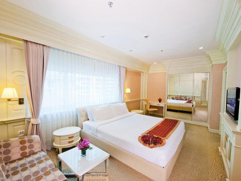 Kingston Suites 29