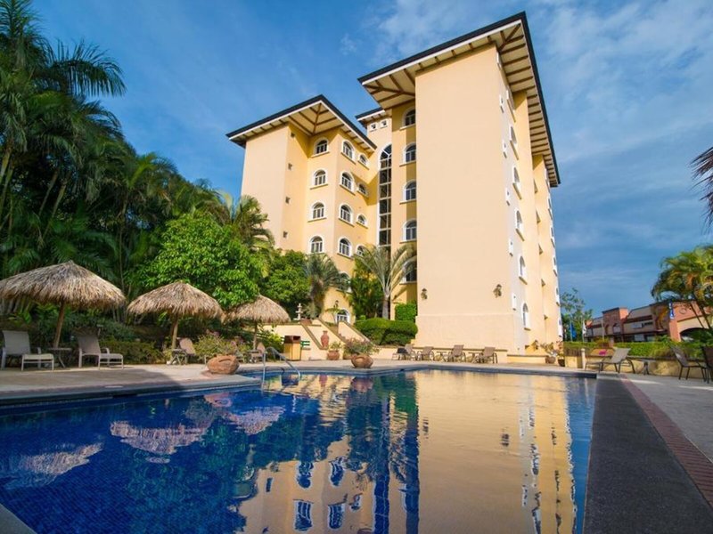 Apartotel & Suites Villas del Rio 2