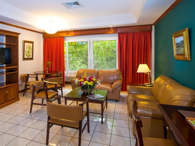 Apartotel & Suites Villas del Rio 18