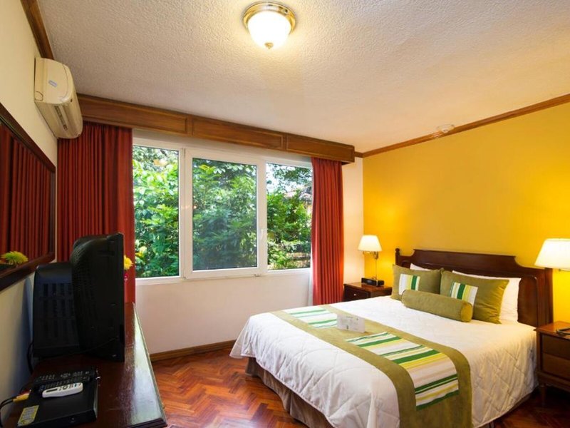 Apartotel & Suites Villas del Rio 33