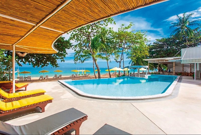 The Fair House Beach Resort 13