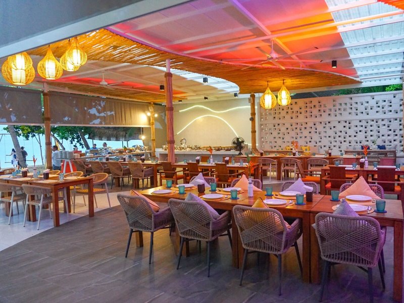 Fair House Beach Resort & Hotel 25