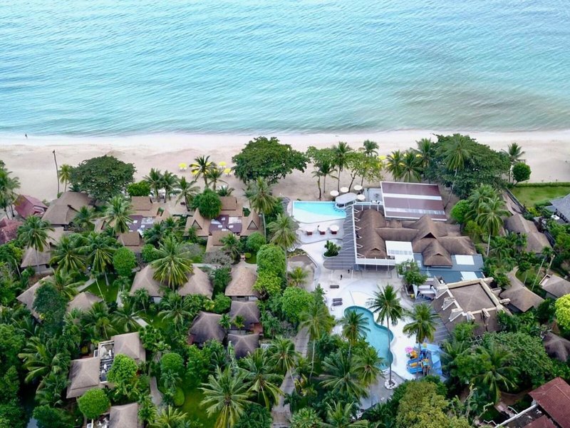 The Fair House Beach Resort 6