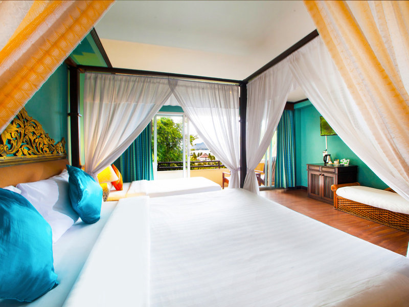 The Fair House Beach Resort 34