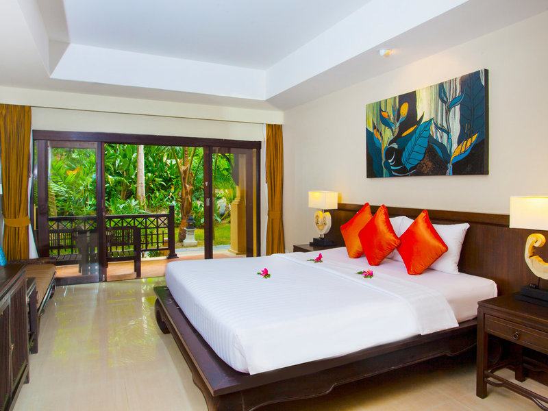 The Fair House Beach Resort 36