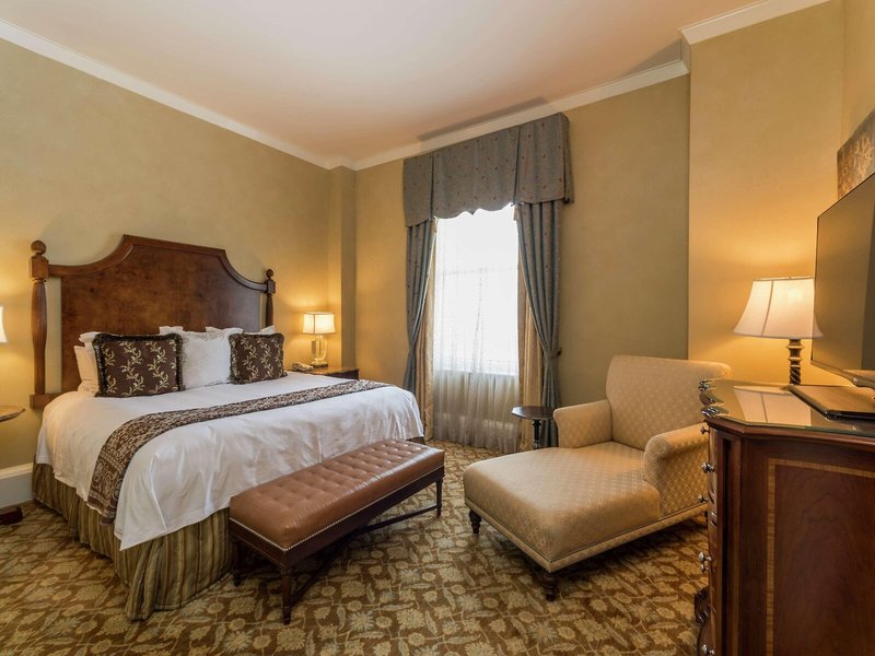 The Roosevelt New Orleans 37