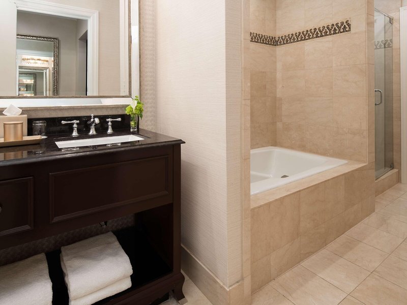 The Roosevelt New Orleans 42