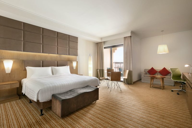 Traders Qaryat Al Beri Abu Dhabi 23