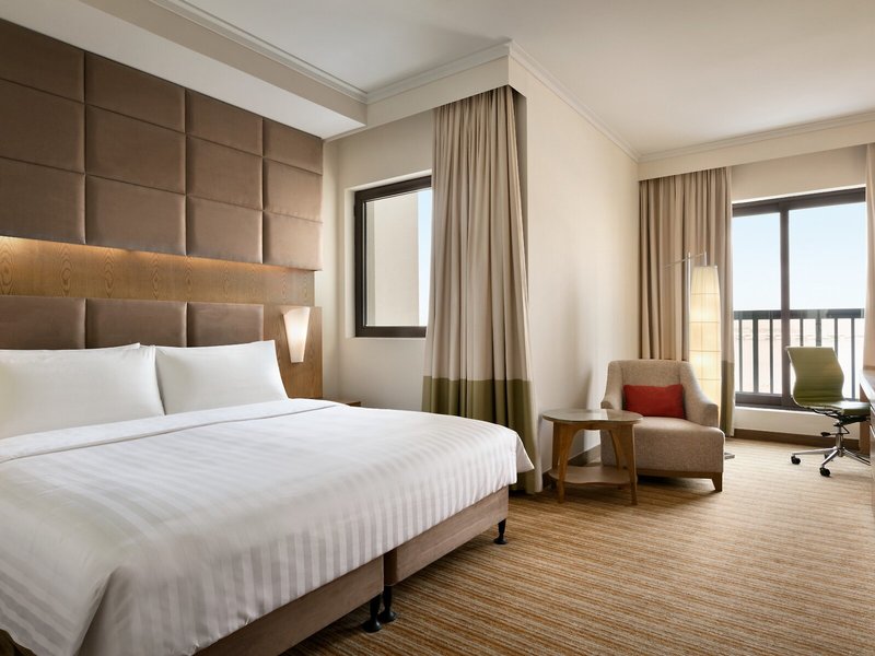 Traders Qaryat Al Beri Abu Dhabi 22