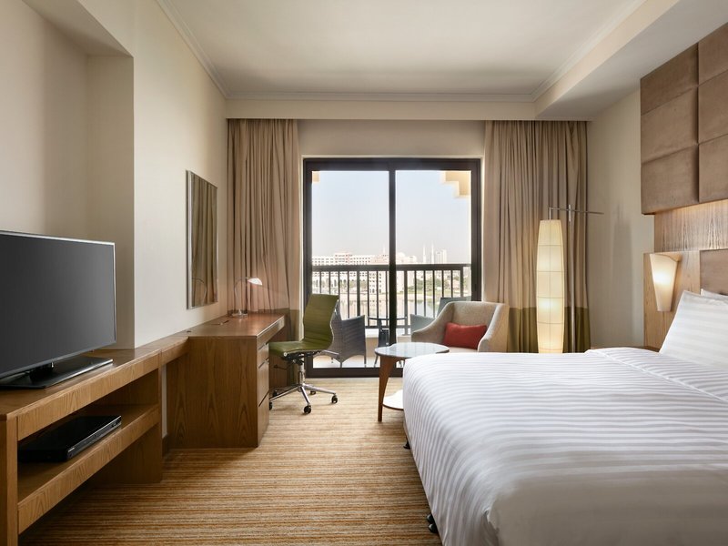 Traders Qaryat Al Beri Abu Dhabi 27