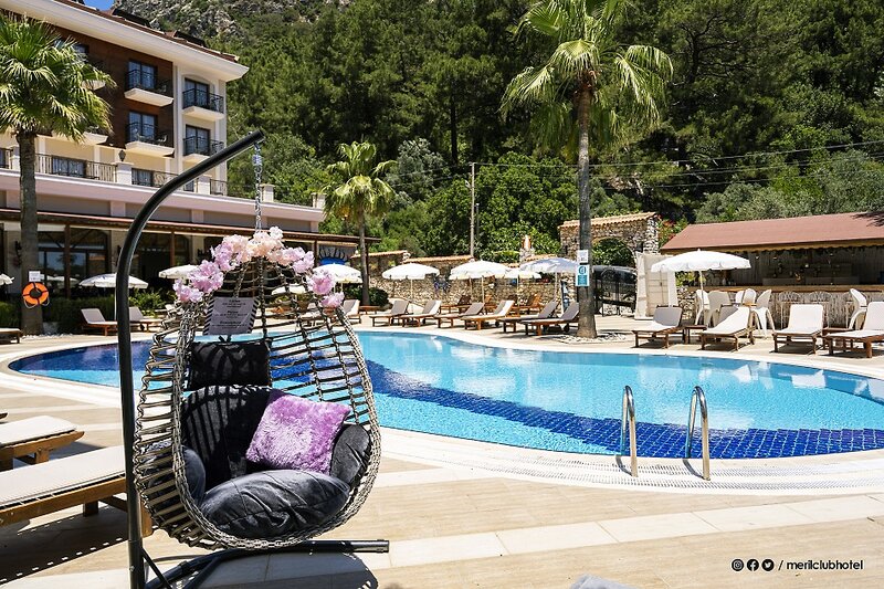 Meril Club Hotels & Spa 4