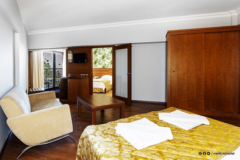 Meril Club Hotels & Spa 14