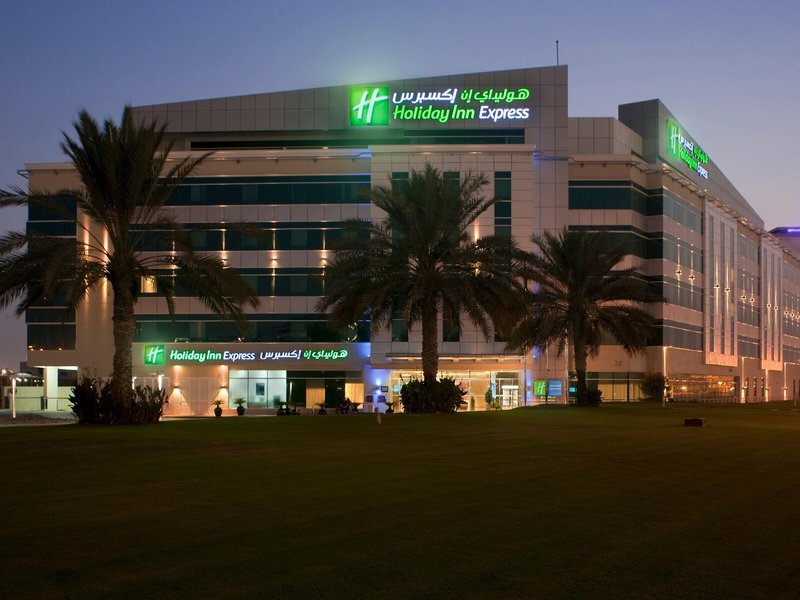 Holiday Inn Express Dubai Airport 4