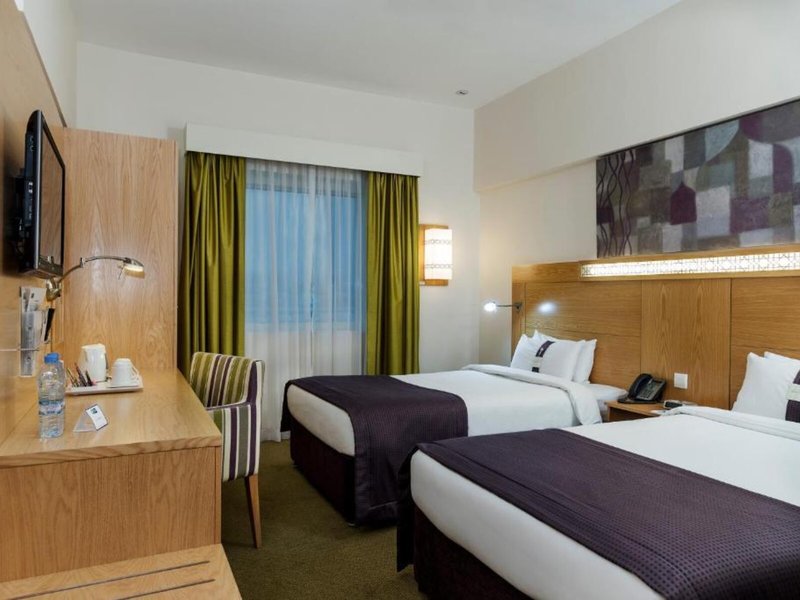 Holiday Inn Express Dubai Airport 25