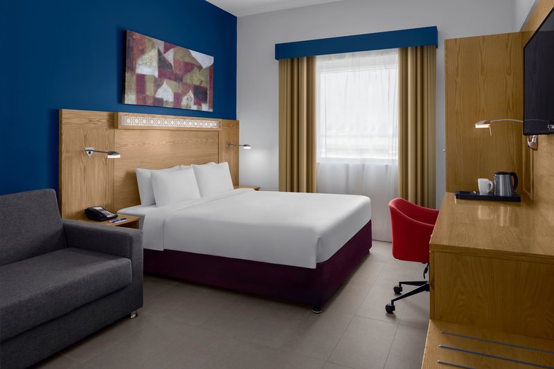 Holiday Inn Express Dubai Airport 2
