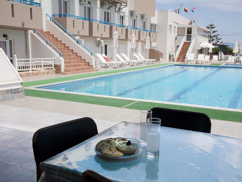 Athinoula Hotel 10