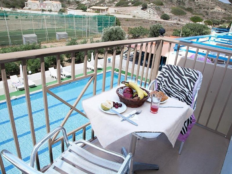 Athinoula Hotel 25