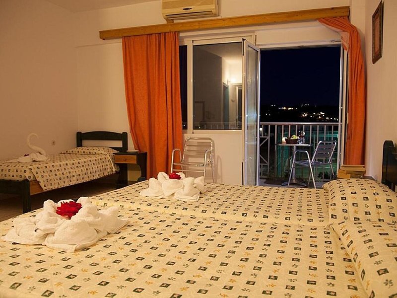 Athinoula Hotel 32