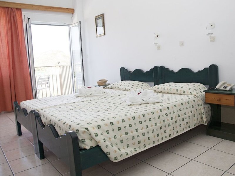 Athinoula Hotel 35