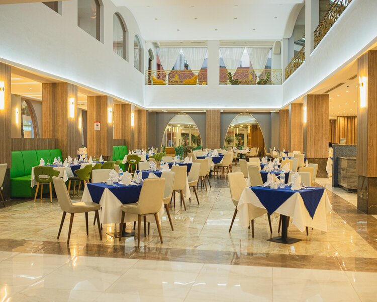 Titanic Palace 24