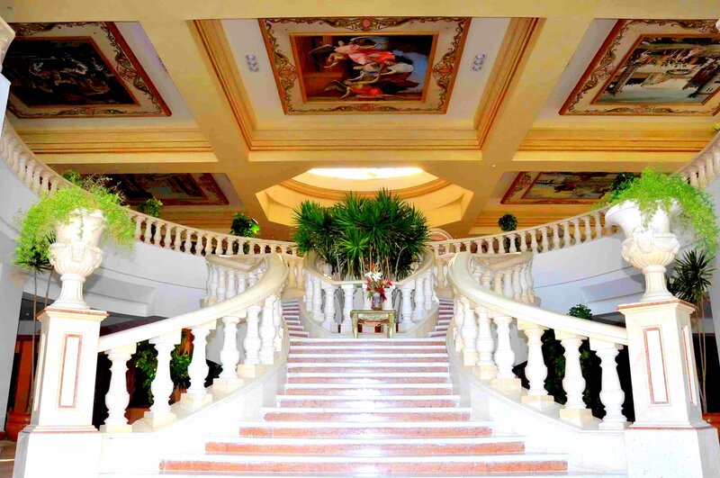 Titanic Palace 115