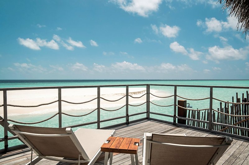 Constance Moofushi Maldives 17 - Terrace