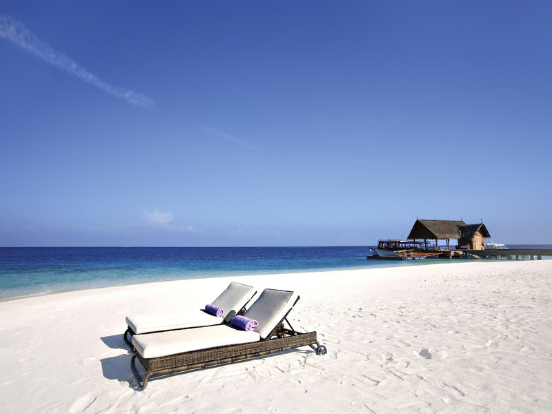Constance Moofushi Maldives 18 - Beach