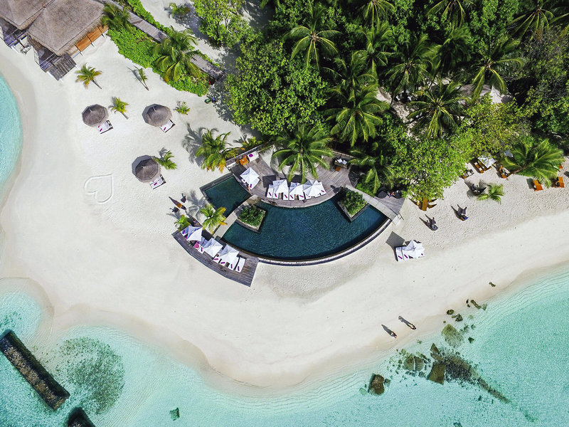 Constance Moofushi Maldives 23 - Outdoor Pool