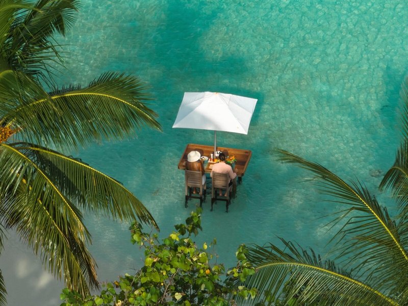 Constance Moofushi Maldives 33 - Outdoor Pool