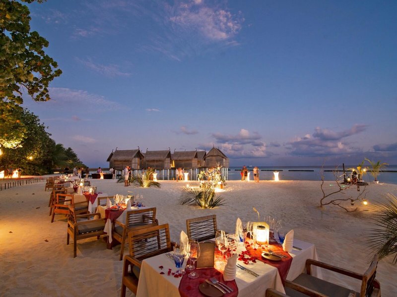 Constance Moofushi Maldives 38 - Restaurant