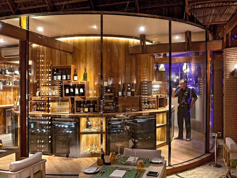 Constance Moofushi Maldives 39 - Restaurant