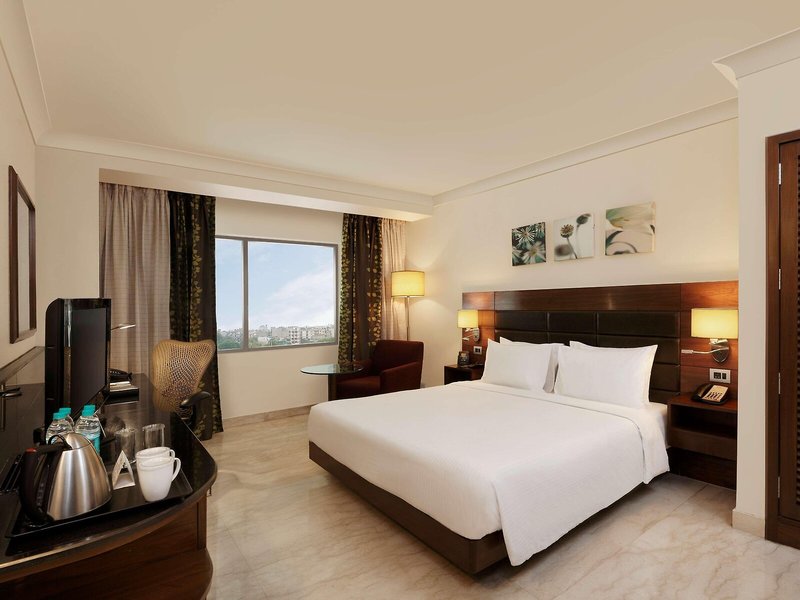 Hilton Garden Inn New Delhi/ Saket 14