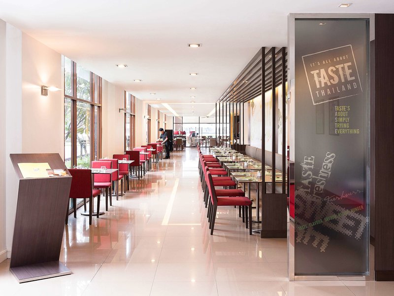 ibis Bangkok Riverside Hotel 10