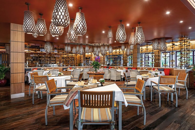 Centara Grand Beach Resort Phuket 12