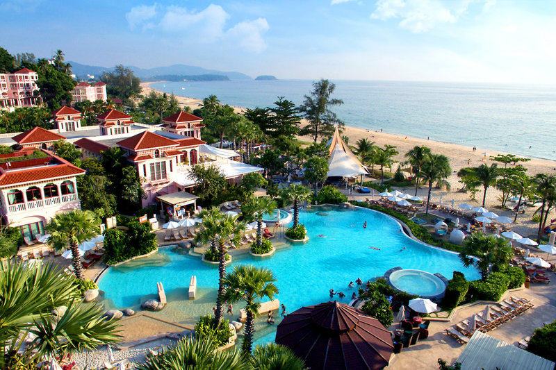 Centara Grand Beach Resort Phuket 1