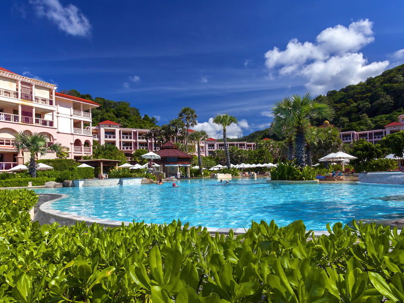 Centara Grand Beach Resort Phuket 15