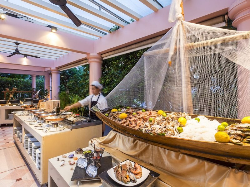 Centara Grand Beach Resort Phuket 27