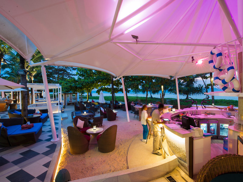 Centara Grand Beach Resort Phuket 33