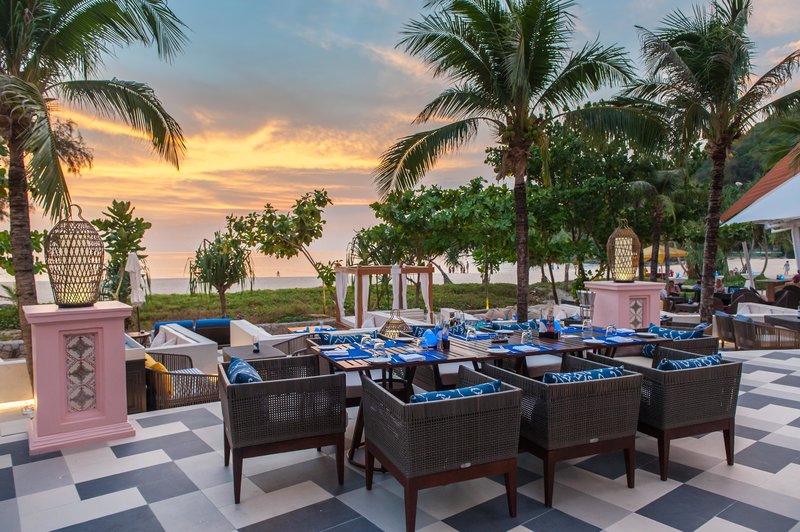 Centara Grand Beach Resort Phuket 7