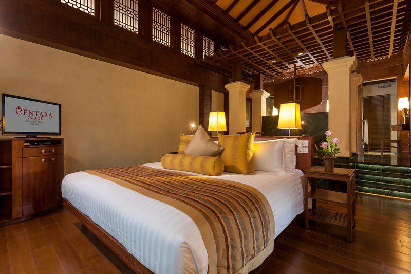 Centara Grand Beach Resort Phuket 9