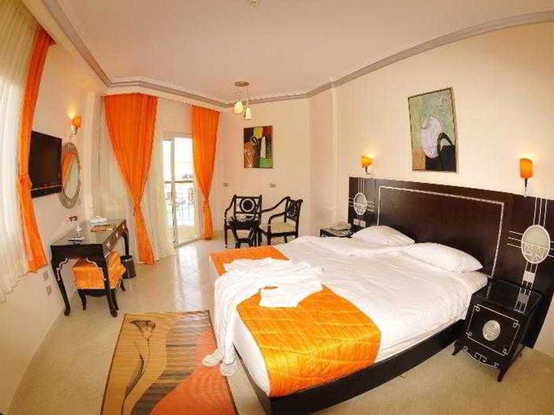 Sphinx Aqua Park Beach Resort 45