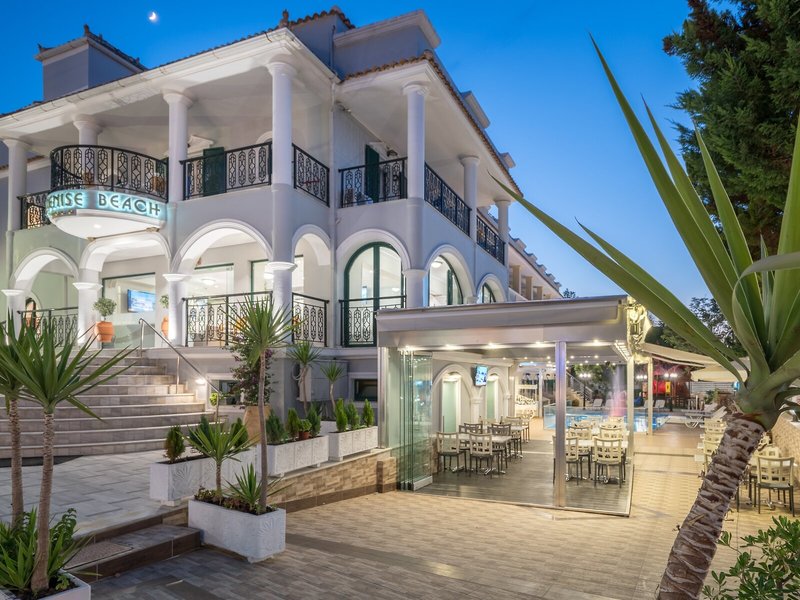 Denise Beach Hotel 3