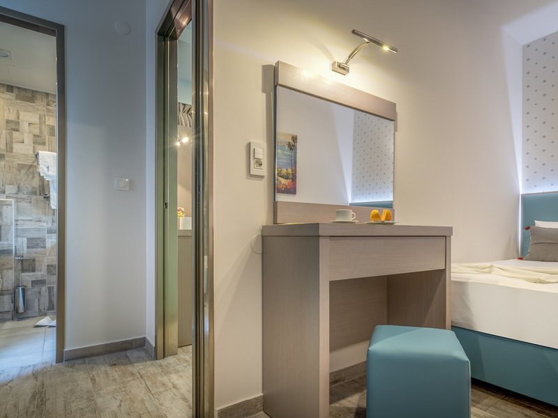 Denise Beach Hotel 47