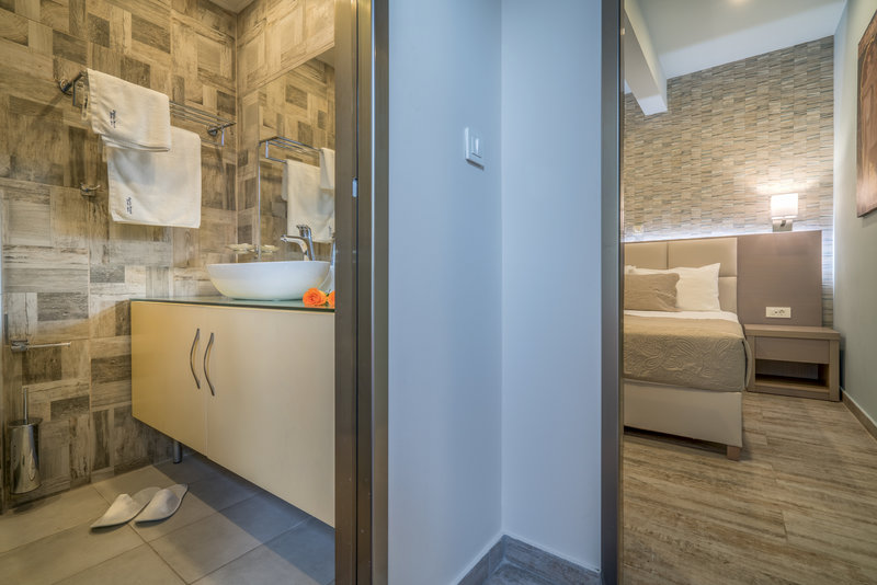 Denise Beach Hotel 3