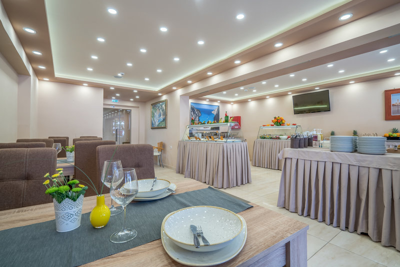 Denise Beach Hotel 5