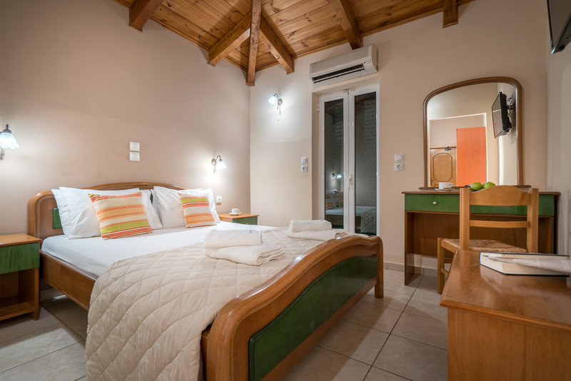 Denise Beach Hotel 9