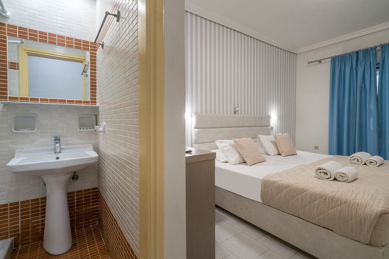 Denise Beach Hotel 12