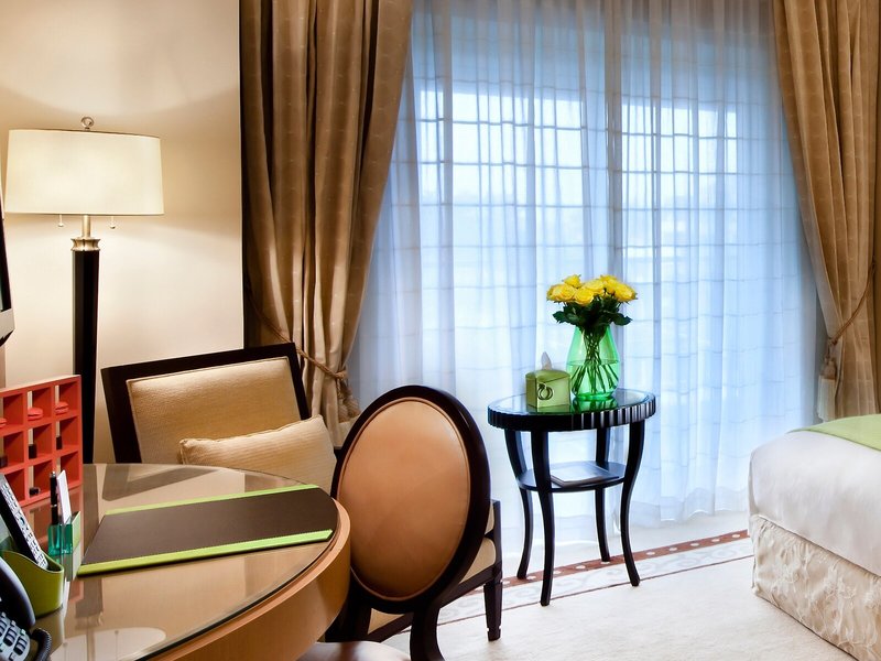 Kempinski Nile 48