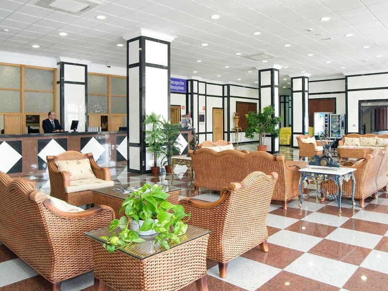 Apartamentos Nuria Sol 13