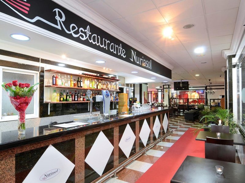 Apartamentos Nuria Sol 15